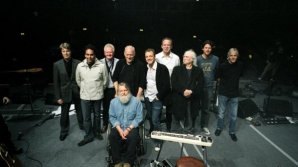 DAVID BOWIE, JON CARIN, DICK PARRY, ROBERT WYAT, DAVID GILMOUR, GUY PRATT, PHIL MANZANERA, DAVID CROSBY, STEVE DI STANISLAO, RICHARD WRIGHT  <span>Photo by Brian Rasic</span>